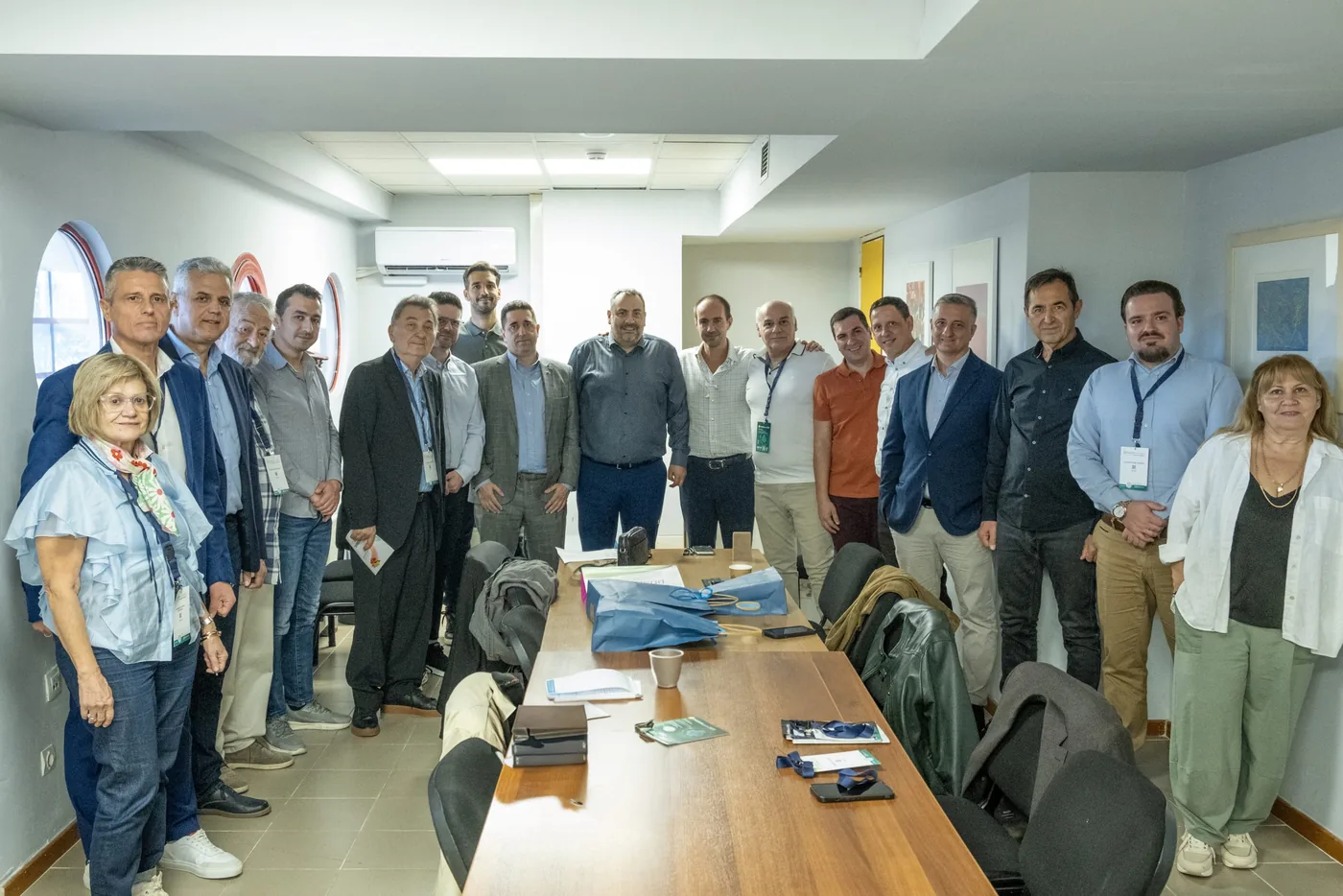2ο SYFA Business Breakfast — ομαδική φωτογραφία προέδρων Συνεταιρισμών Φαρμακοποιών